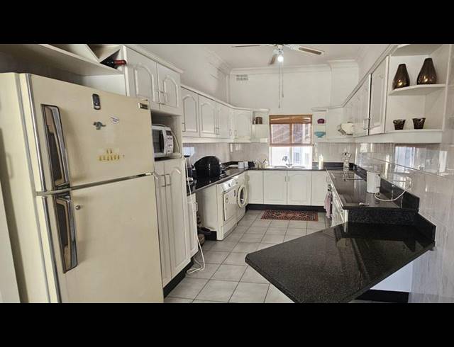 3 BEDROOM APARTMENT FOR SALE IN MORNINGSIDE